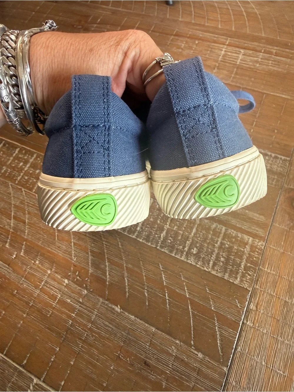 Cariuma classic navy